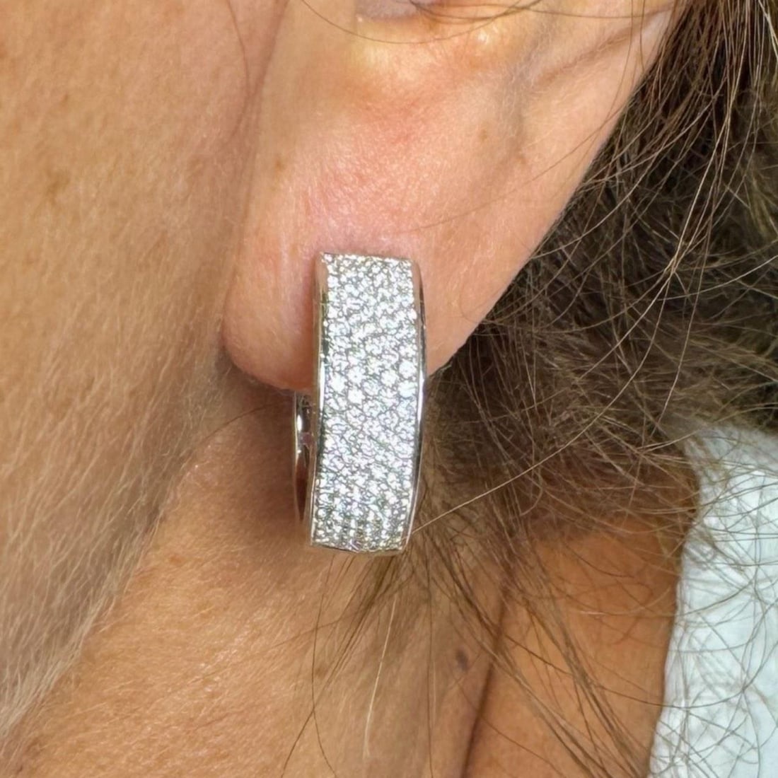 GEMCO 18K White Gold 1.80 Ct Diamond Earrings D-F VVS-VS (1 of 3)