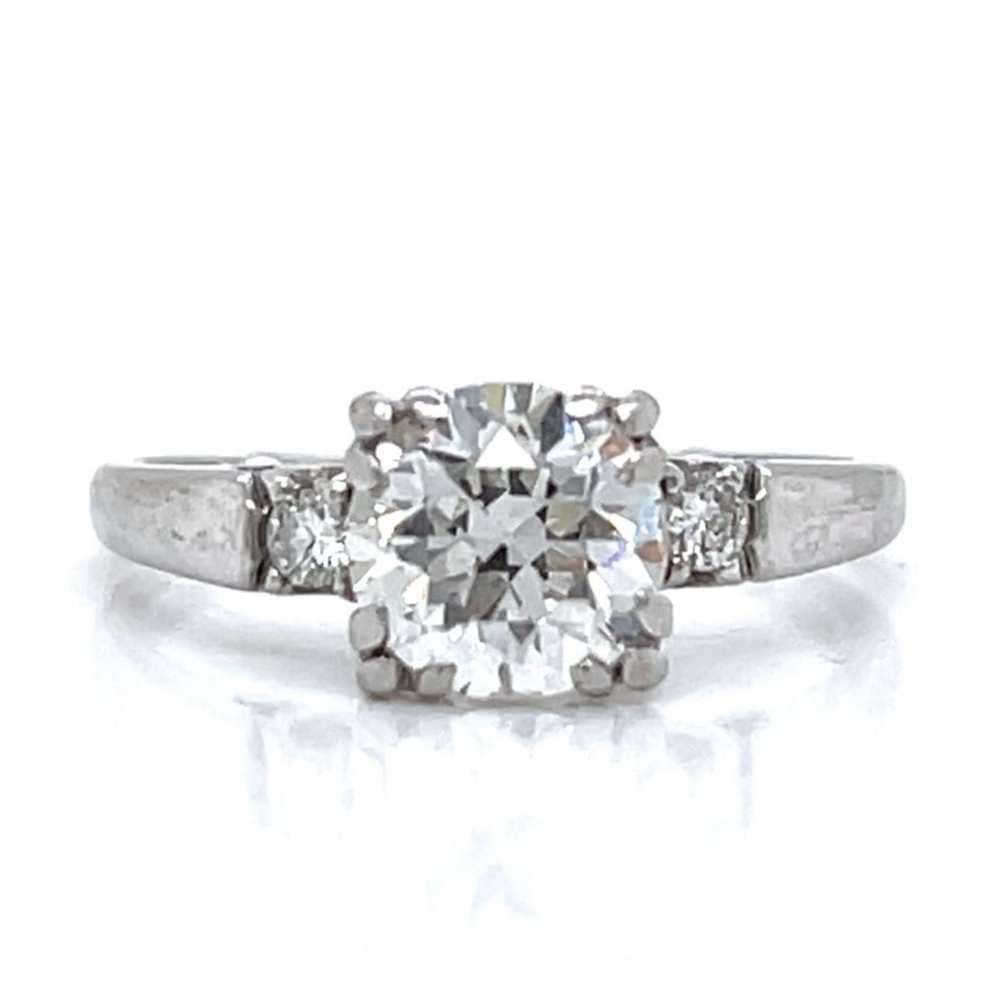Art Deco Platinum 1.40 Ct Diamond Engagement Ring: Art Deco Platinum 1.40 Ct Diamond Engagement Ring This exquisite Art Deco engagement ring features a stunning center diamond weighing approximately 1.40 Ct., showcasing H-I color and VS2 clarity. Flan