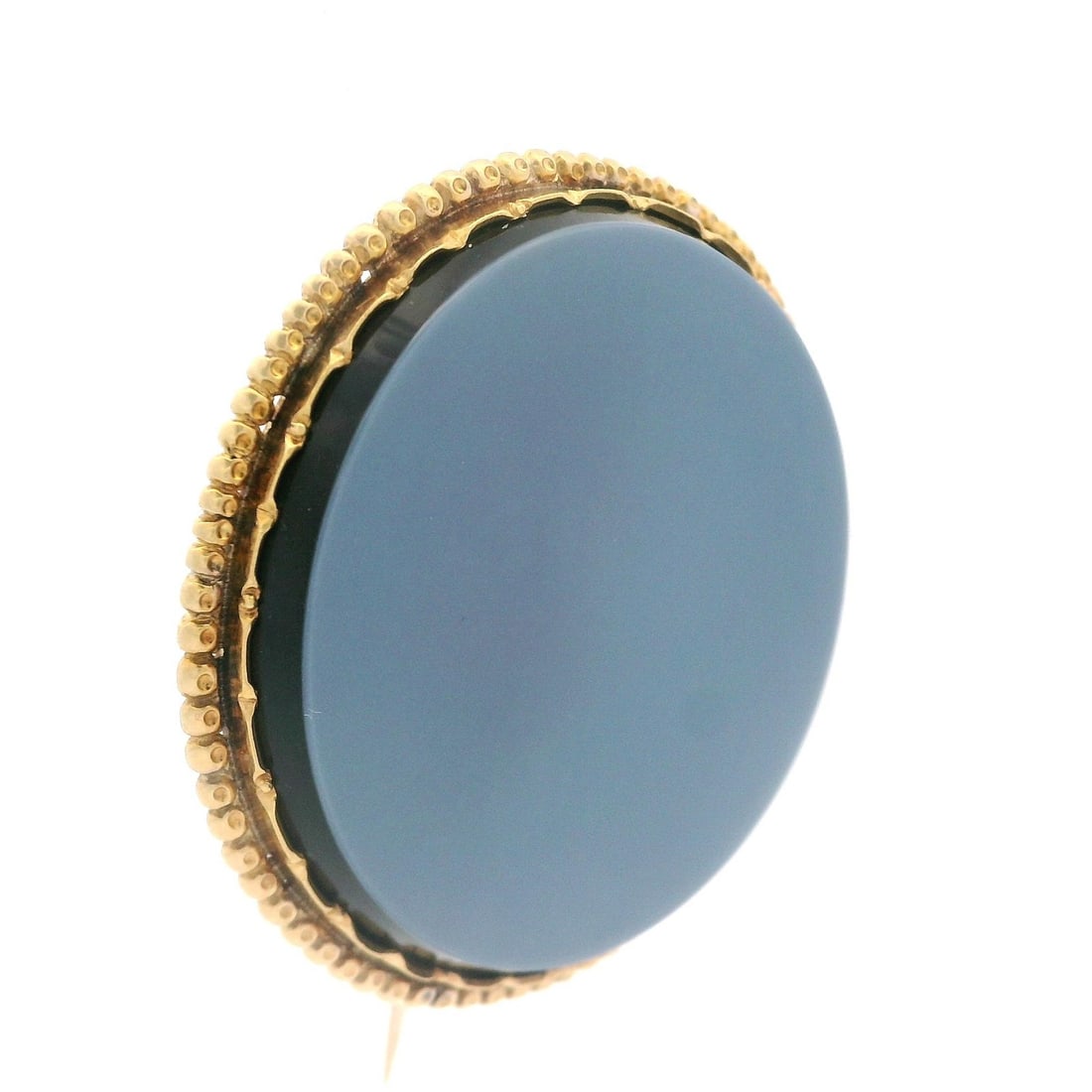 Antique 14k Yellow Gold Round Blue Agate Mourning Brooch: Antique 14k Yellow Gold Round Blue Agate Mourning Brooch This exquisite antique mourning pin brooch features a stunning round genuine agate stone, showcasing a beautiful blend of black and blue hues. 
