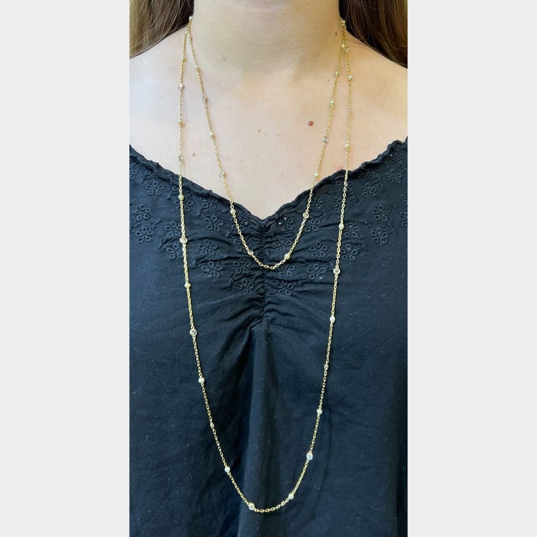 Victorian 18K Yellow Gold Diamond Necklace with Natural Pearls 56": Victorian 18K Yellow Gold Diamond Necklace with Natural Pearls 56" This exquisite Victorian necklace features a stunning design crafted from 18K yellow gold, adorned with natural pearls and 25 Europea
