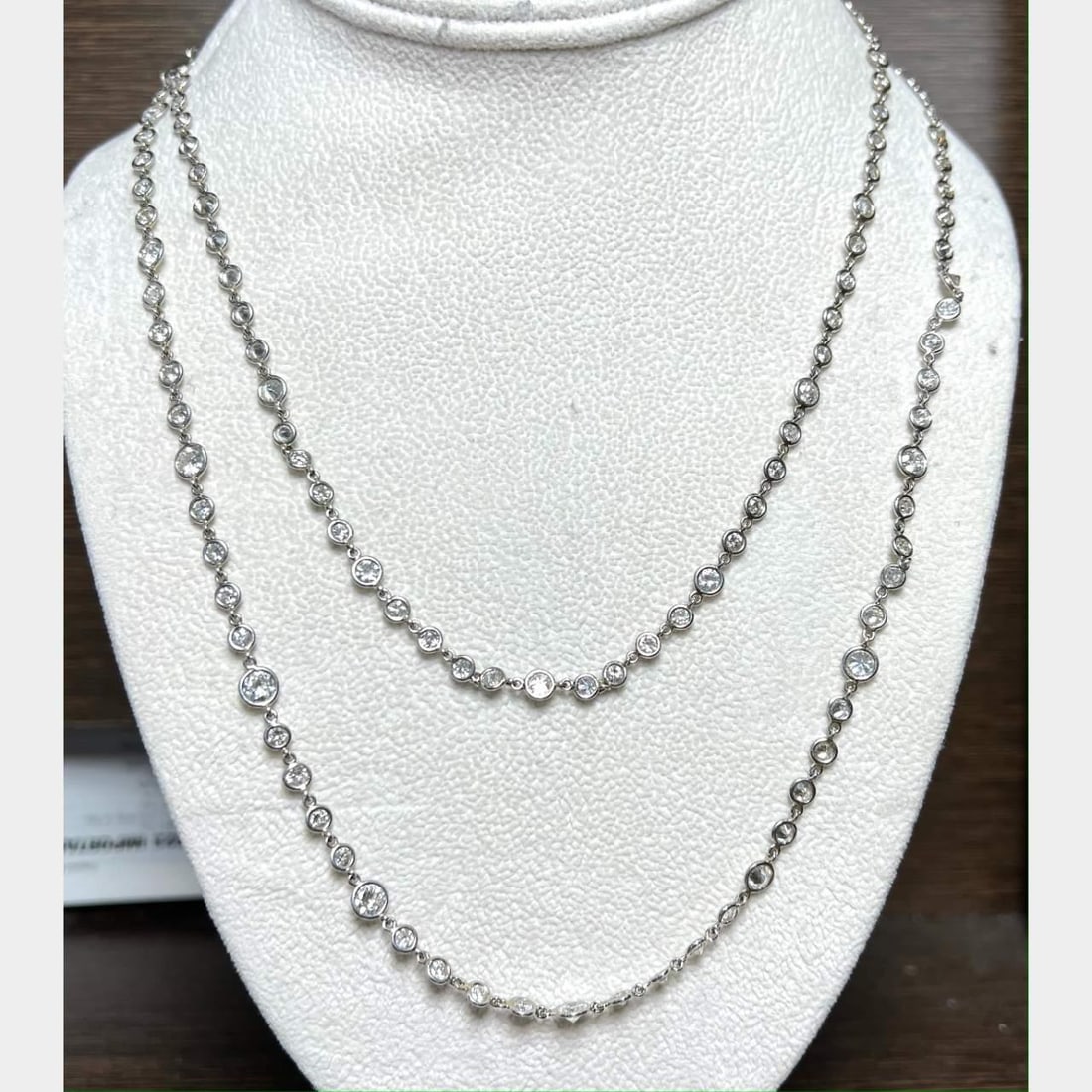 Stunning 23.20 Ct G-I Diamond by the Yard Platinum Necklace: Stunning 23.20 Ct G-I Diamond by the Yard Platinum Necklace This exquisite Platinum Diamond by the Yard Necklace features a stunning total diamond weight of approximately 23.20 ct, showcasing 160 diam