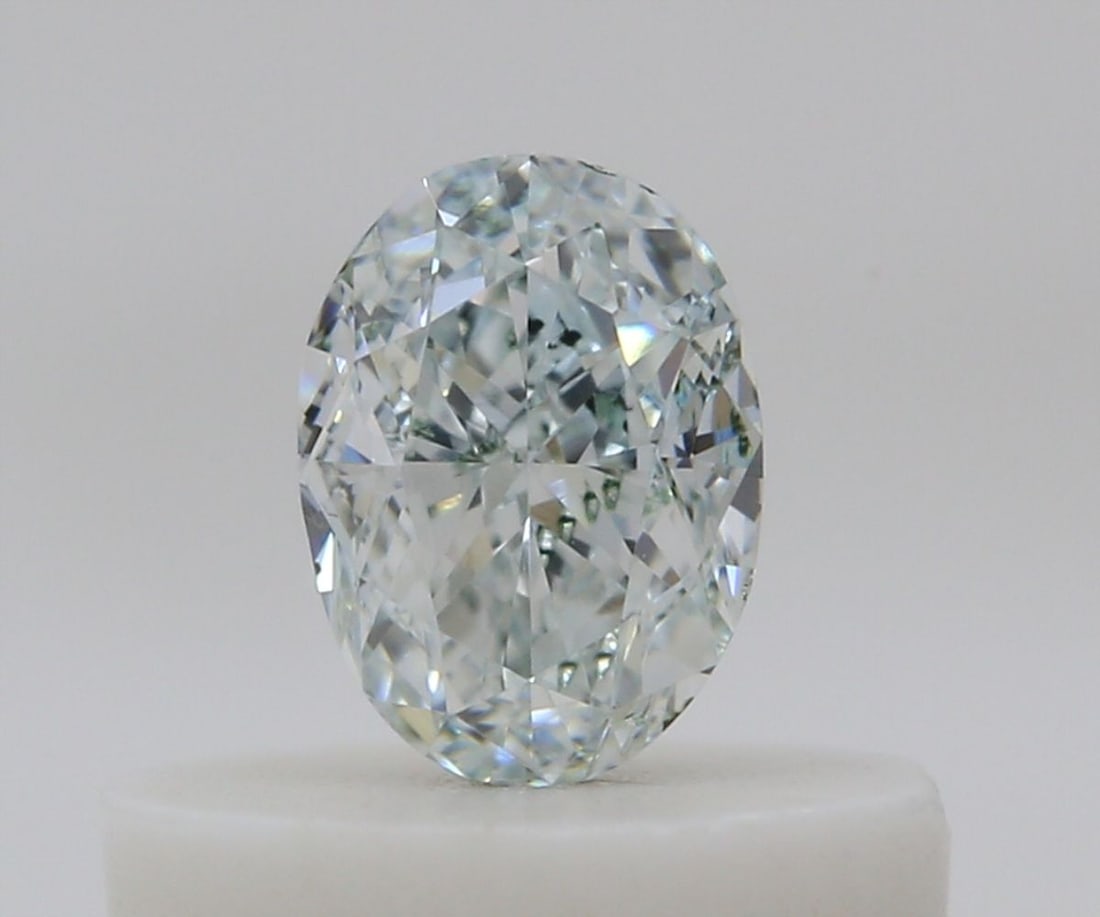 Loose Diamond - OVAL 0.28ct Very Light Green SI1: Loose Diamond - OVAL 0.28ct Very Light Green SI1 Source: Natural Shape: OVAL Carats: 0.28 Color: Very Light Green Certification: GIA Video: