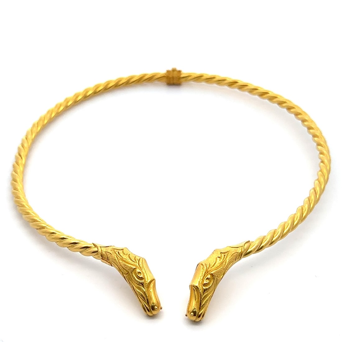 Ilias Lalaounis 18k Gold Dragon Serpent Choker Necklace: Ilias Lalaounis 18k Gold Dragon Serpent Choker Necklace This stunning choker necklace features a unique design with twisted links and intricately crafted dragon serpent heads, expertly made from 18k s