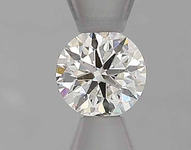 Loose Diamond - ROUND 0.31ct G SI2: Loose Diamond - ROUND 0.31ct G SI2 Source: Natural Shape: ROUND Carats: 0.31 Color: G Clarity: SI2 Certification: IGI Video: Video Link The Diamond Depot Guarantee: All items in this auction are