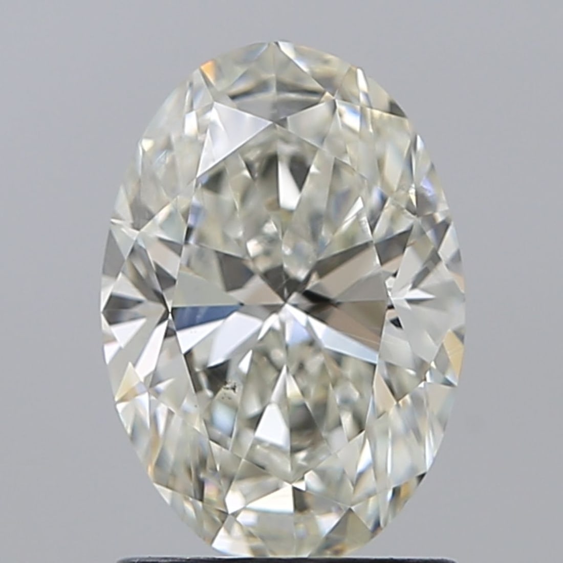 Loose Diamond - OVAL 1.51ct J SI2: Loose Diamond - OVAL 1.51ct J SI2 Source: Natural Shape: OVAL Carats: 1.51 Color: J Clarity: SI2 Certification: GIA Video: Video Link The Diamond Depot Guarantee: All items in this auction are