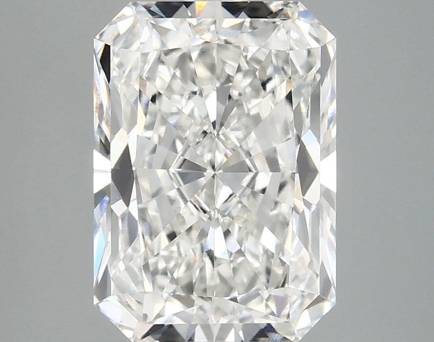 Loose Diamond - RADIANT 3.07ct F VVS2: Loose Diamond - RADIANT 3.07ct F VVS2 Source: This is a real non-mined Diamond that has been grown in a lab Shape: RADIANT Carats: 3.07 Color: F Clarity: VVS2 Certification: IGI Video: