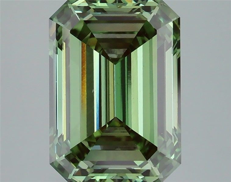 Loose Diamond - EMERALD 4.08ct Fancy Vivid Green VS1: Loose Diamond - EMERALD 4.08ct Fancy Vivid Green VS1 Source: This is a real non-mined Diamond that has been grown in a lab Shape: EMERALD Carats: 4.08 Color: Fancy Vivid Green Certification: IGI Video