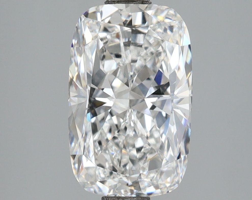 Loose Diamond - CUSHION MODIFIED 2.39ct D VVS2: Loose Diamond - CUSHION MODIFIED 2.39ct D VVS2 Source: This is a real non-mined Diamond that has been grown in a lab Shape: CUSHION MODIFIED Carats: 2.39 Color: D Clarity: VVS2 Certification: IGI Vide