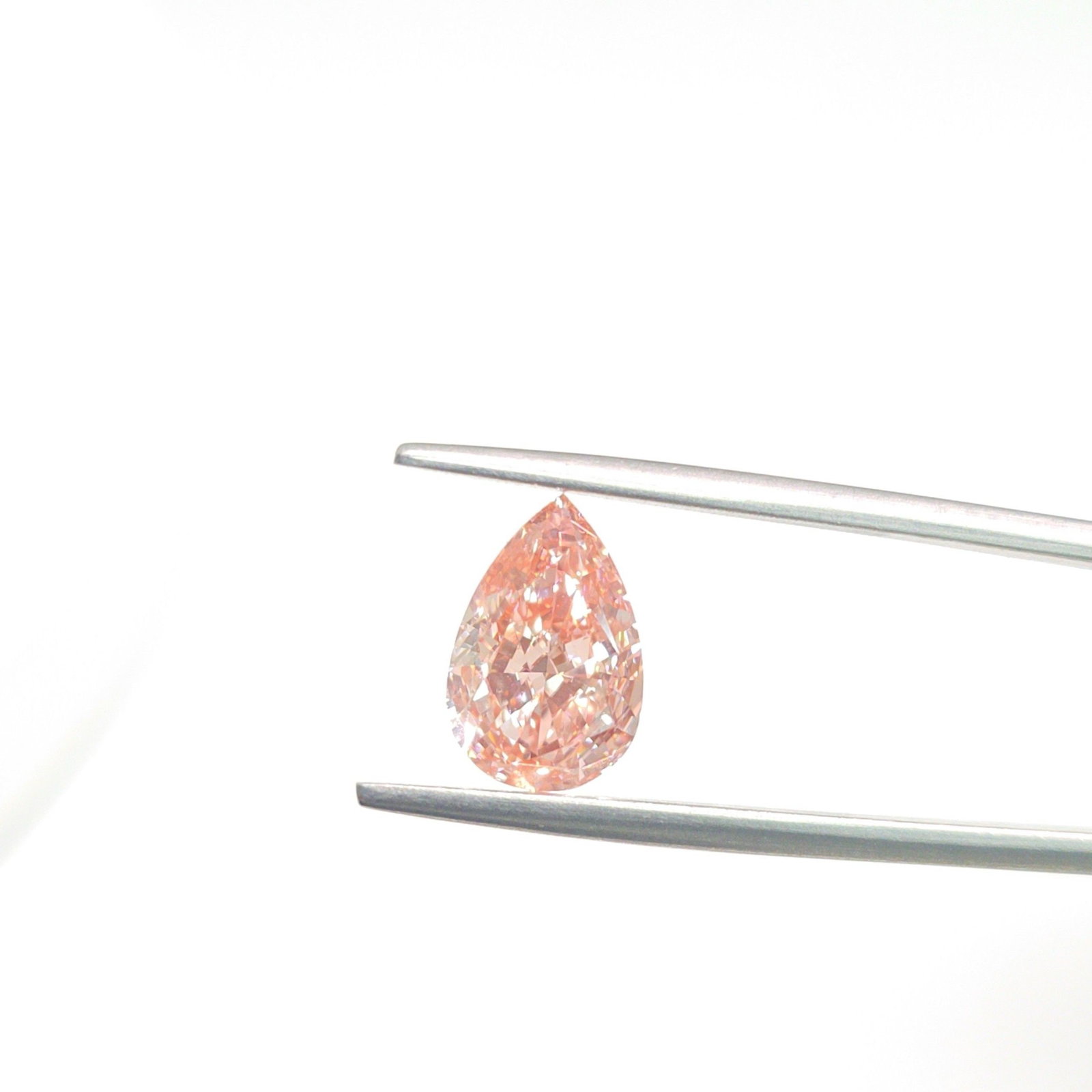 Loose Diamond - PEAR 2.53ct Fancy Vivid Pink VS1: Loose Diamond - PEAR 2.53ct Fancy Vivid Pink VS1 Source: This is a real non-mined Diamond that has been grown in a lab Shape: PEAR Carats: 2.53 Color: Fancy Vivid Pink Certification: IGI The Diamond D