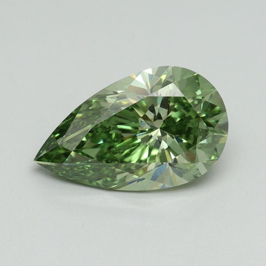 Loose Diamond - PEAR 2.0ct Fancy Vivid Green VS1: Loose Diamond - PEAR 2.0ct Fancy Vivid Green VS1 Source: This is a real non-mined Diamond that has been grown in a lab Shape: PEAR Carats: 2.0 Color: Fancy Vivid Green Certification: IGI Video: