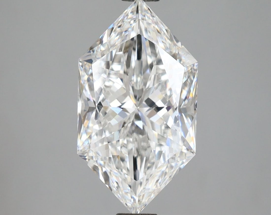 Loose Diamond - HEXAGONAL 3.39ct E VVS2: Loose Diamond - HEXAGONAL 3.39ct E VVS2 Source: This is a real non-mined Diamond that has been grown in a lab Shape: HEXAGONAL Carats: 3.39 Color: E Clarity: VVS2 Certification: IGI Video: