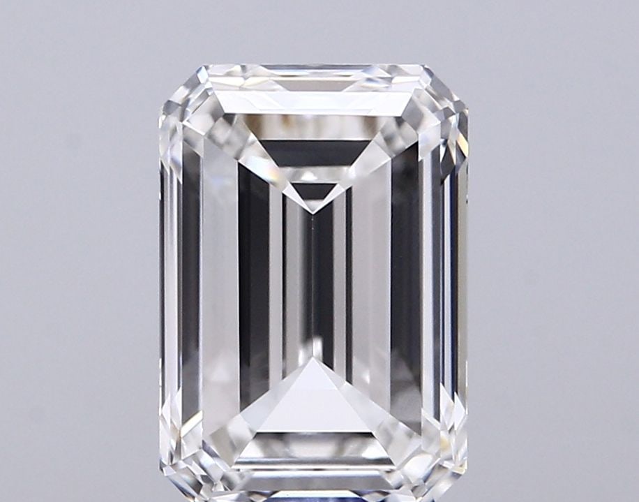 Loose Diamond - EMERALD 3.51ct F VVS1: Loose Diamond - EMERALD 3.51ct F VVS1 Source: This is a real non-mined Diamond that has been grown in a lab Shape: EMERALD Carats: 3.51 Color: F Clarity: VVS1 Certification: IGI Video: