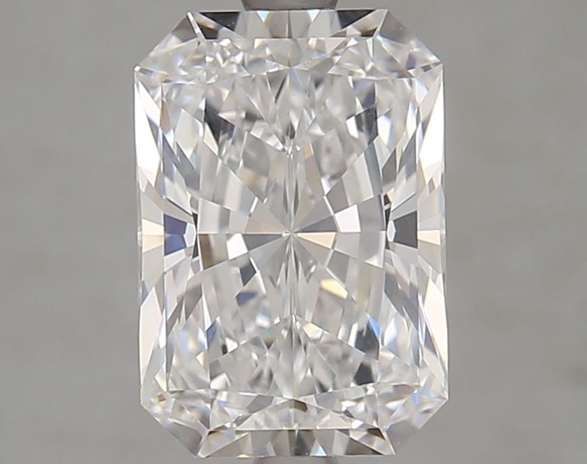 Loose Diamond - RADIANT 3.06ct D VVS1: Loose Diamond - RADIANT 3.06ct D VVS1 Source: This is a real non-mined Diamond that has been grown in a lab Shape: RADIANT Carats: 3.06 Color: D Clarity: VVS1 Certification: GIA Video: