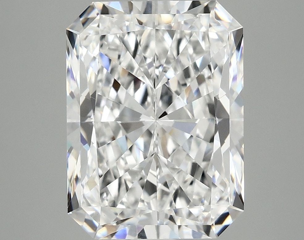 Loose Diamond - RADIANT 4.1ct D VVS2: Loose Diamond - RADIANT 4.1ct D VVS2 Source: This is a real non-mined Diamond that has been grown in a lab Shape: RADIANT Carats: 4.1 Color: D Clarity: VVS2 Certification: IGI Video: Video Link The