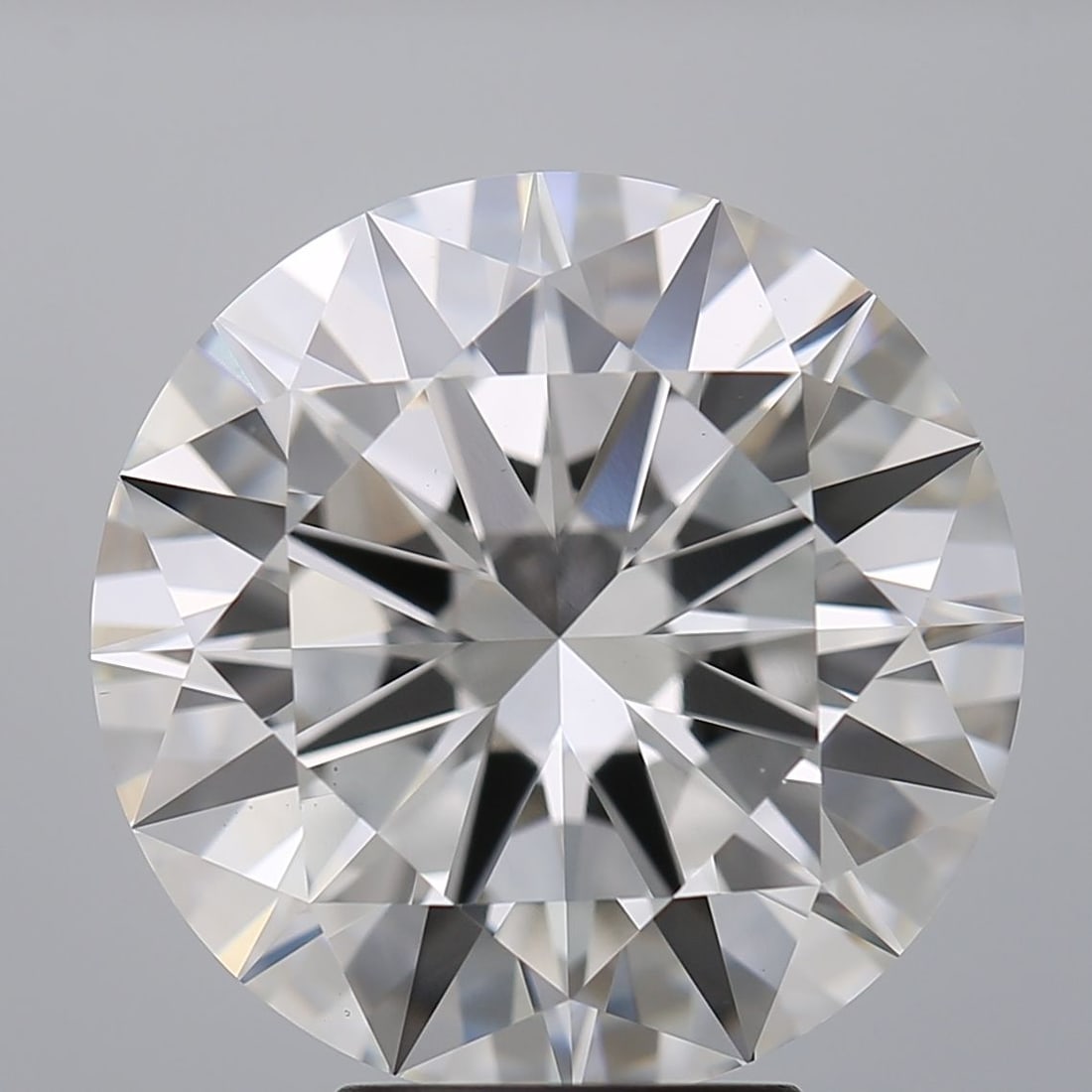 Loose Diamond - ROUND 4.87ct E VVS2: Loose Diamond - ROUND 4.87ct E VVS2 Source: This is a real non-mined Diamond that has been grown in a lab Shape: ROUND Carats: 4.87 Color: E Clarity: VVS2 Certification: IGI Video: