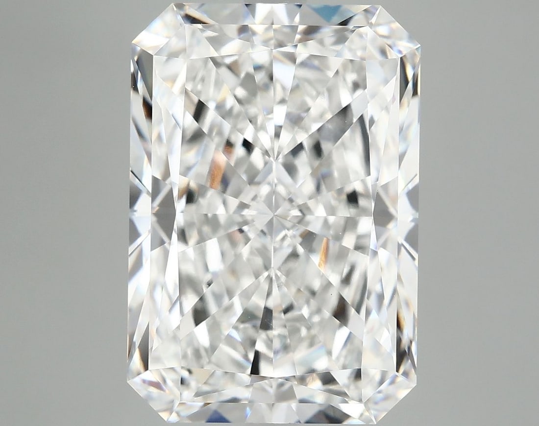 Loose Diamond - RADIANT 10.1ct E VVS2: Loose Diamond - RADIANT 10.1ct E VVS2 Source: This is a real non-mined Diamond that has been grown in a lab Shape: RADIANT Carats: 10.1 Color: E Clarity: VVS2 Certification: IGI Video:
