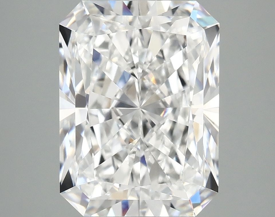 Loose Diamond - RADIANT 4.1ct E VVS2: Loose Diamond - RADIANT 4.1ct E VVS2 Source: This is a real non-mined Diamond that has been grown in a lab Shape: RADIANT Carats: 4.1 Color: E Clarity: VVS2 Certification: IGI Video: