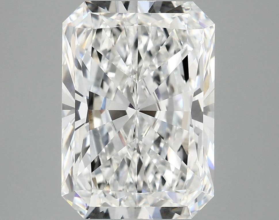 Loose Diamond - RADIANT 4.07ct D VVS2: Loose Diamond - RADIANT 4.07ct D VVS2 Source: This is a real non-mined Diamond that has been grown in a lab Shape: RADIANT Carats: 4.07 Color: D Clarity: VVS2 Certification: IGI Video:
