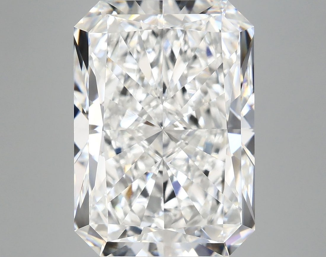 Loose Diamond - RADIANT 10.38ct E VVS2: Loose Diamond - RADIANT 10.38ct E VVS2 Source: This is a real non-mined Diamond that has been grown in a lab Shape: RADIANT Carats: 10.38 Color: E Clarity: VVS2 Certification: IGI Video: Video Link