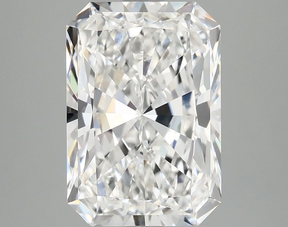 Loose Diamond - RADIANT 3.7ct E VVS2: Loose Diamond - RADIANT 3.7ct E VVS2 Source: This is a real non-mined Diamond that has been grown in a lab Shape: RADIANT Carats: 3.7 Color: E Clarity: VVS2 Certification: IGI Video: