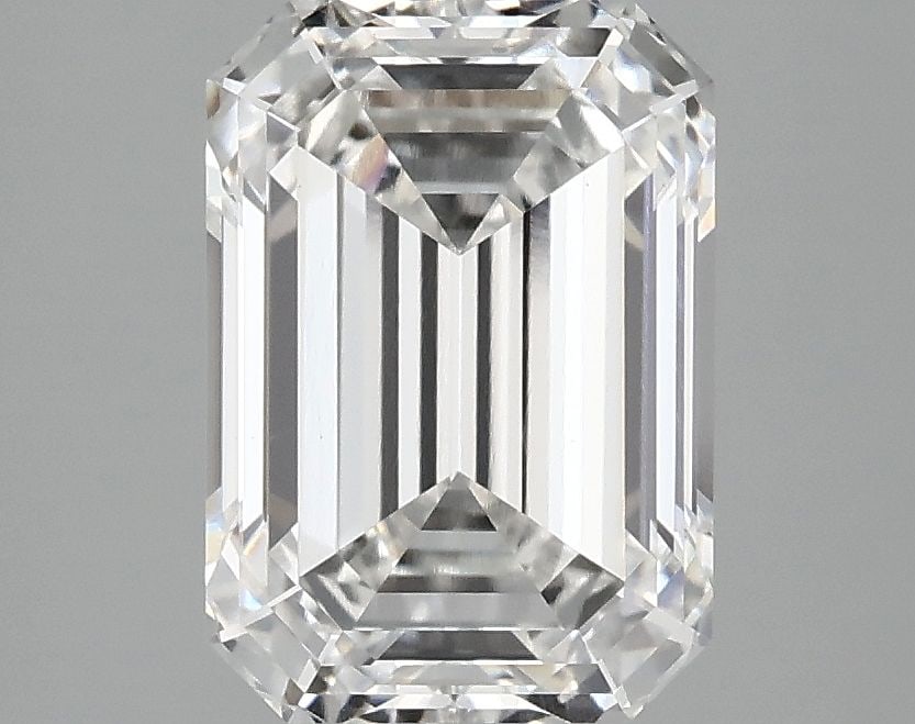 Loose Diamond - EMERALD 3.1ct E VS1: Loose Diamond - EMERALD 3.1ct E VS1 Source: This is a real non-mined Diamond that has been grown in a lab Shape: EMERALD Carats: 3.1 Color: E Clarity: VS1 Certification: IGI Video: