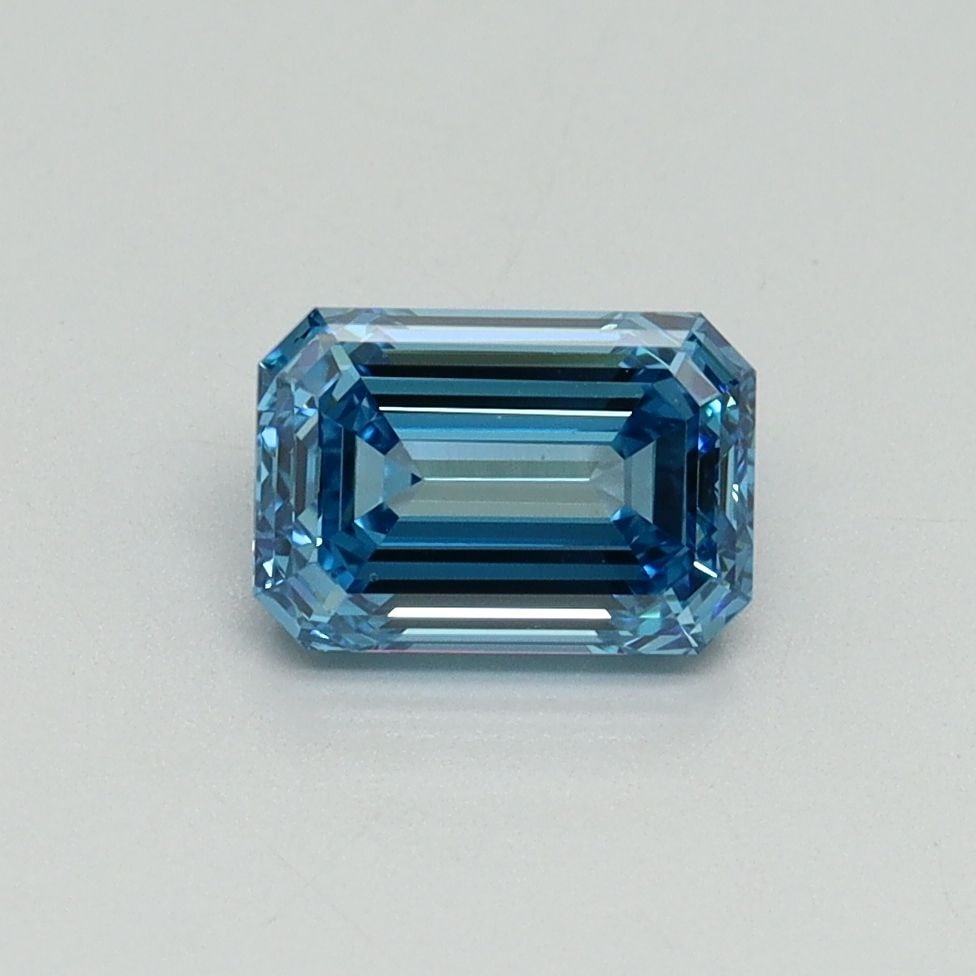 Loose Diamond - EMERALD 1.01ct Fancy Vivid Blue VS1: Loose Diamond - EMERALD 1.01ct Fancy Vivid Blue VS1 Source: This is a real non-mined Diamond that has been grown in a lab Shape: EMERALD Carats: 1.01 Color: Fancy Vivid Blue Certification: IGI Video: