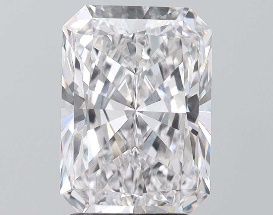 Loose Diamond - RADIANT 3.18ct D VVS1: Loose Diamond - RADIANT 3.18ct D VVS1 Source: This is a real non-mined Diamond that has been grown in a lab Shape: RADIANT Carats: 3.18 Color: D Clarity: VVS1 Certification: IGI Video: Video Link The