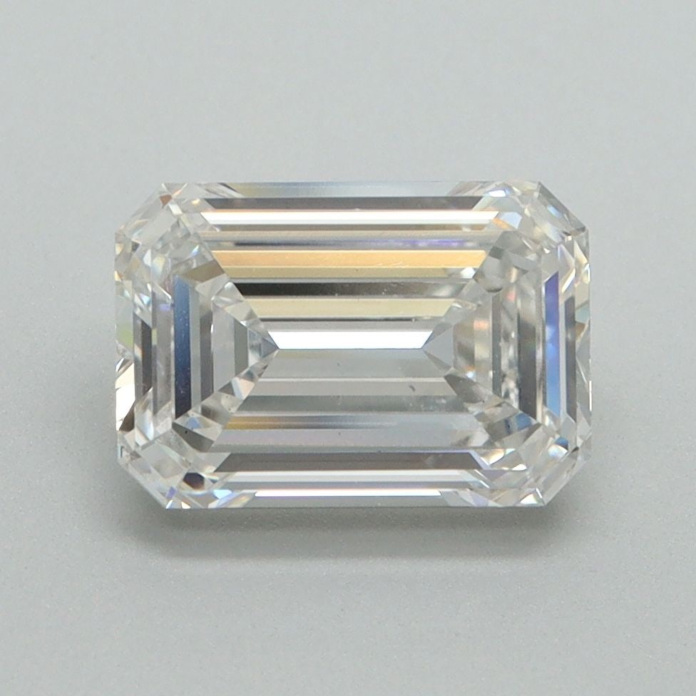 Loose Diamond - EMERALD 2.08ct E VS1: Loose Diamond - EMERALD 2.08ct E VS1 Source: This is a real non-mined Diamond that has been grown in a lab Shape: EMERALD Carats: 2.08 Color: E Clarity: VS1 Certification: NONE Video: Video Link The