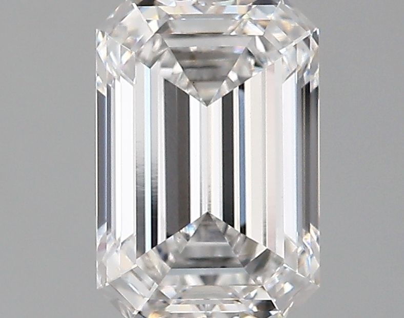 Loose Diamond - EMERALD 2.17ct D VVS2: Loose Diamond - EMERALD 2.17ct D VVS2 Source: This is a real non-mined Diamond that has been grown in a lab Shape: EMERALD Carats: 2.17 Color: D Clarity: VVS2 Certification: IGI Video: