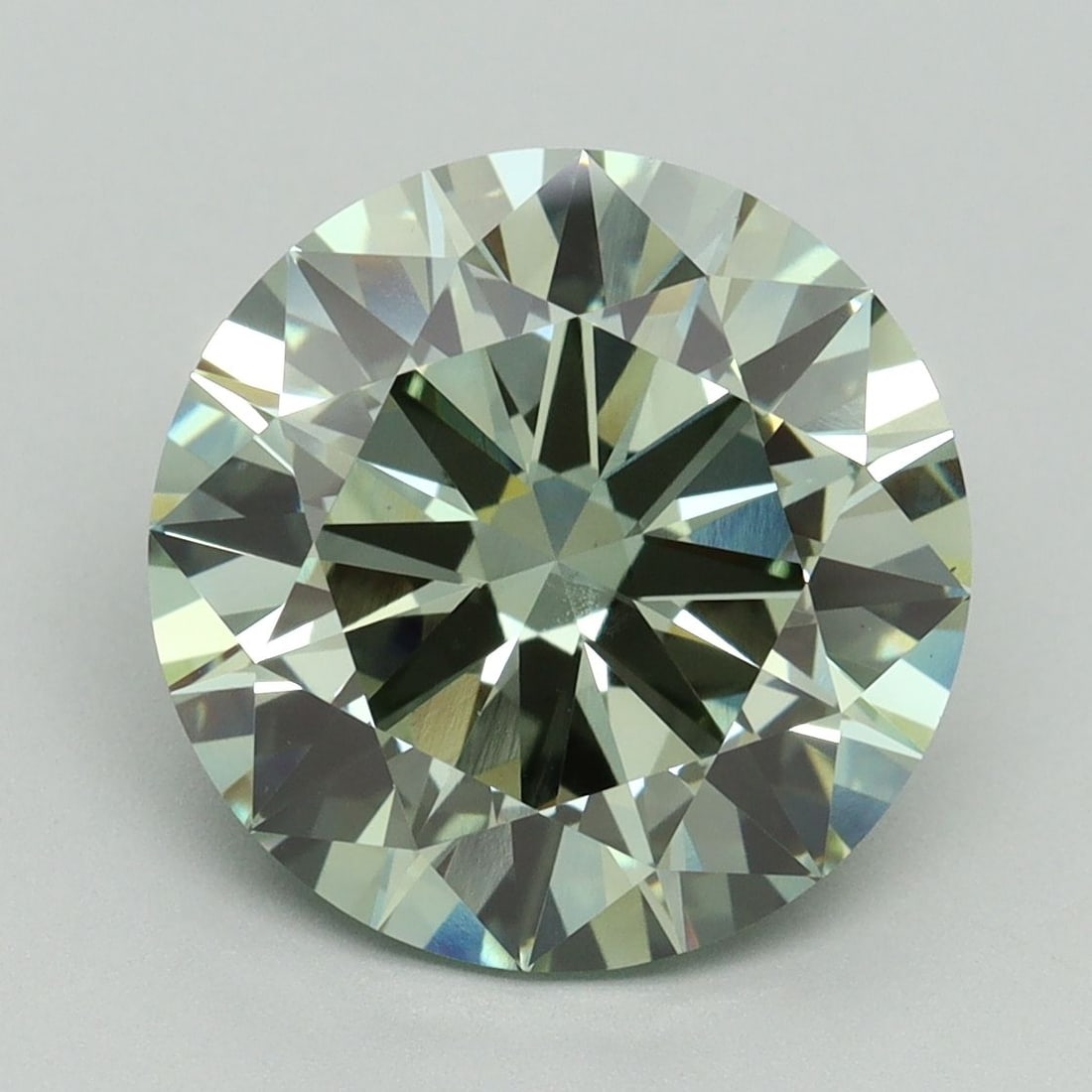 Loose Diamond - ROUND 5.02ct Fancy Vivid Green VS1: Loose Diamond - ROUND 5.02ct Fancy Vivid Green VS1 Source: This is a real non-mined Diamond that has been grown in a lab Shape: ROUND Carats: 5.02 Color: Fancy Vivid Green Certification: IGI Video: