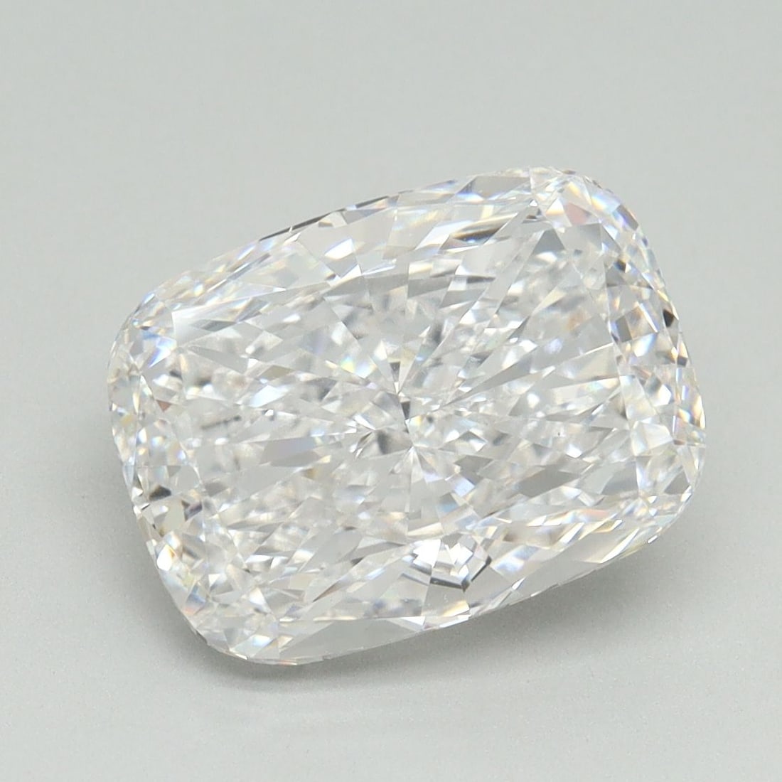 Loose Diamond - CUSHION BRILLIANT 4.04ct D VVS2: Loose Diamond - CUSHION BRILLIANT 4.04ct D VVS2 Source: This is a real non-mined Diamond that has been grown in a lab Shape: CUSHION BRILLIANT Carats: 4.04 Color: D Clarity: VVS2 Certification: IGI Vi