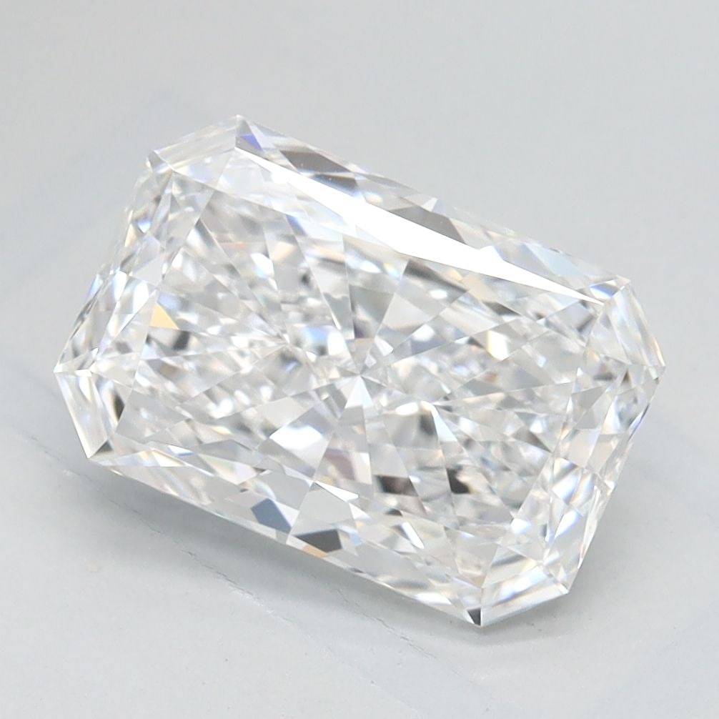 Loose Diamond - RADIANT 1.9ct D IF: Loose Diamond - RADIANT 1.9ct D IF Source: This is a real non-mined Diamond that has been grown in a lab Shape: RADIANT Carats: 1.9 Color: D Clarity: IF Certification: IGI Video: