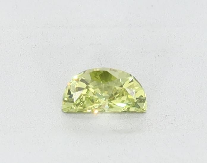 Loose Diamond - HALF MOON 0.17ct Green VS1: Loose Diamond - HALF MOON 0.17ct Green VS1 Source: This is a real non-mined Diamond that has been grown in a lab Shape: HALF MOON Carats: 0.17 Color: Green Certification: NONE Video: Video Link The