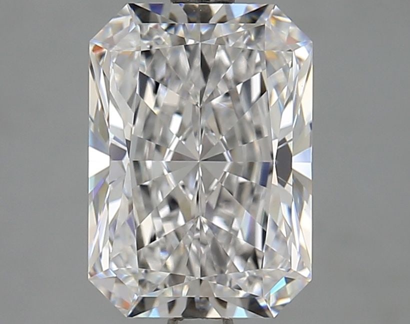 Loose Diamond - RADIANT 3.1ct D VVS2: Loose Diamond - RADIANT 3.1ct D VVS2 Source: This is a real non-mined Diamond that has been grown in a lab Shape: RADIANT Carats: 3.1 Color: D Clarity: VVS2 Certification: GIA Video: