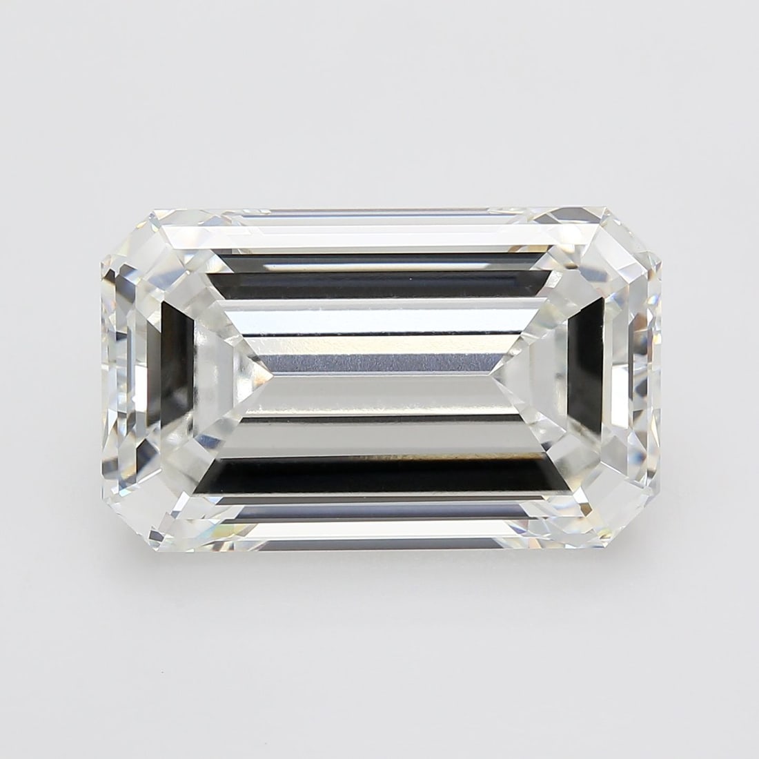 Loose Diamond - EMERALD 16.05ct F VVS2: Loose Diamond - EMERALD 16.05ct F VVS2 Source: This is a real non-mined Diamond that has been grown in a lab Shape: EMERALD Carats: 16.05 Color: F Clarity: VVS2 Certification: IGI Video: