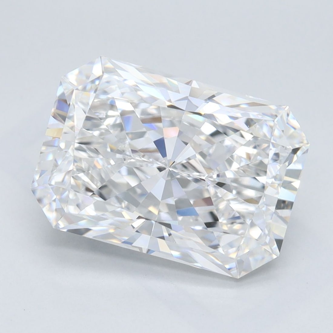 Loose Diamond - RADIANT 3.62ct D VVS1: Loose Diamond - RADIANT 3.62ct D VVS1 Source: This is a real non-mined Diamond that has been grown in a lab Shape: RADIANT Carats: 3.62 Color: D Clarity: VVS1 Certification: GIA Video: