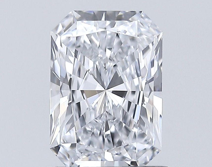 Loose Diamond - RADIANT 0.9ct F VVS2: Loose Diamond - RADIANT 0.9ct F VVS2 Source: This is a real non-mined Diamond that has been grown in a lab Shape: RADIANT Carats: 0.9 Color: F Clarity: VVS2 Certification: IGI Video: