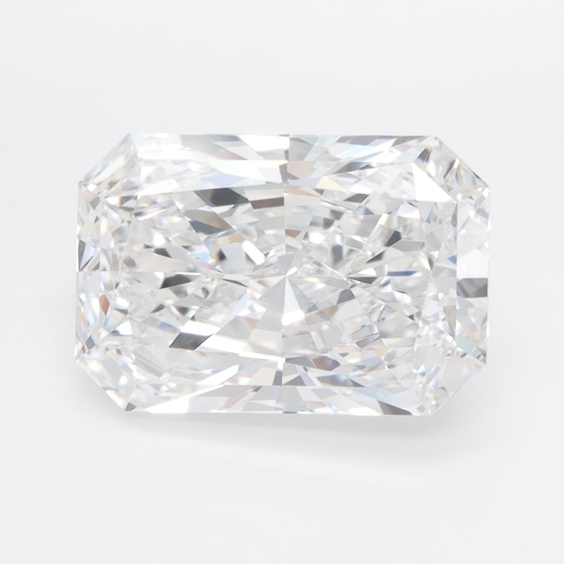 Loose Diamond - RADIANT 4.11ct D VVS1: Loose Diamond - RADIANT 4.11ct D VVS1 Source: This is a real non-mined Diamond that has been grown in a lab Shape: RADIANT Carats: 4.11 Color: D Clarity: VVS1 Certification: IGI Video: