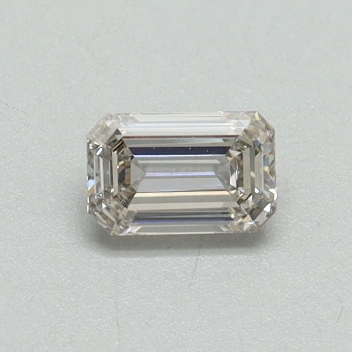 Loose Diamond - EMERALD 0.35ct I VS1: Loose Diamond - EMERALD 0.35ct I VS1 Source: This is a real non-mined Diamond that has been grown in a lab Shape: EMERALD Carats: 0.35 Color: I Clarity: VS1 Certification: IGI Video: Video Link The
