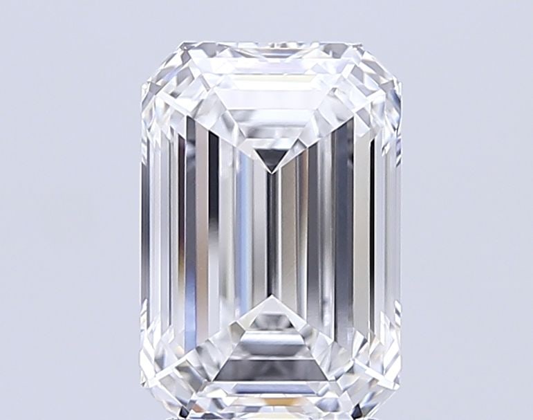Loose Diamond - EMERALD 3.52ct D VS1: Loose Diamond - EMERALD 3.52ct D VS1 Source: This is a real non-mined Diamond that has been grown in a lab Shape: EMERALD Carats: 3.52 Color: D Clarity: VS1 Certification: GIA Video: