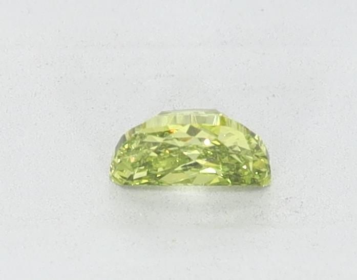 Loose Diamond - HALF MOON 0.26ct Green VS1 (1 of 1)