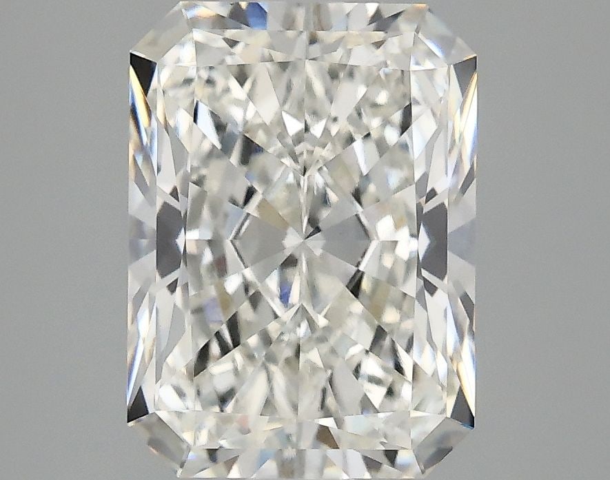 Loose Diamond - RADIANT 3.07ct G VS1: Loose Diamond - RADIANT 3.07ct G VS1 Source: This is a real non-mined Diamond that has been grown in a lab Shape: RADIANT Carats: 3.07 Color: G Clarity: VS1 Certification: IGI Video: