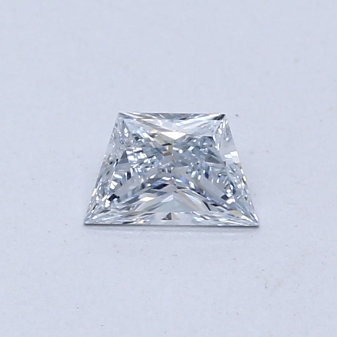 Loose Diamond - TRAPEZOID 0.27ct Fancy Light Blue VVS2: Loose Diamond - TRAPEZOID 0.27ct Fancy Light Blue VVS2 Source: This is a real non-mined Diamond that has been grown in a lab Shape: TRAPEZOID Carats: 0.27 Color: Fancy Light Blue Certification: NONE V
