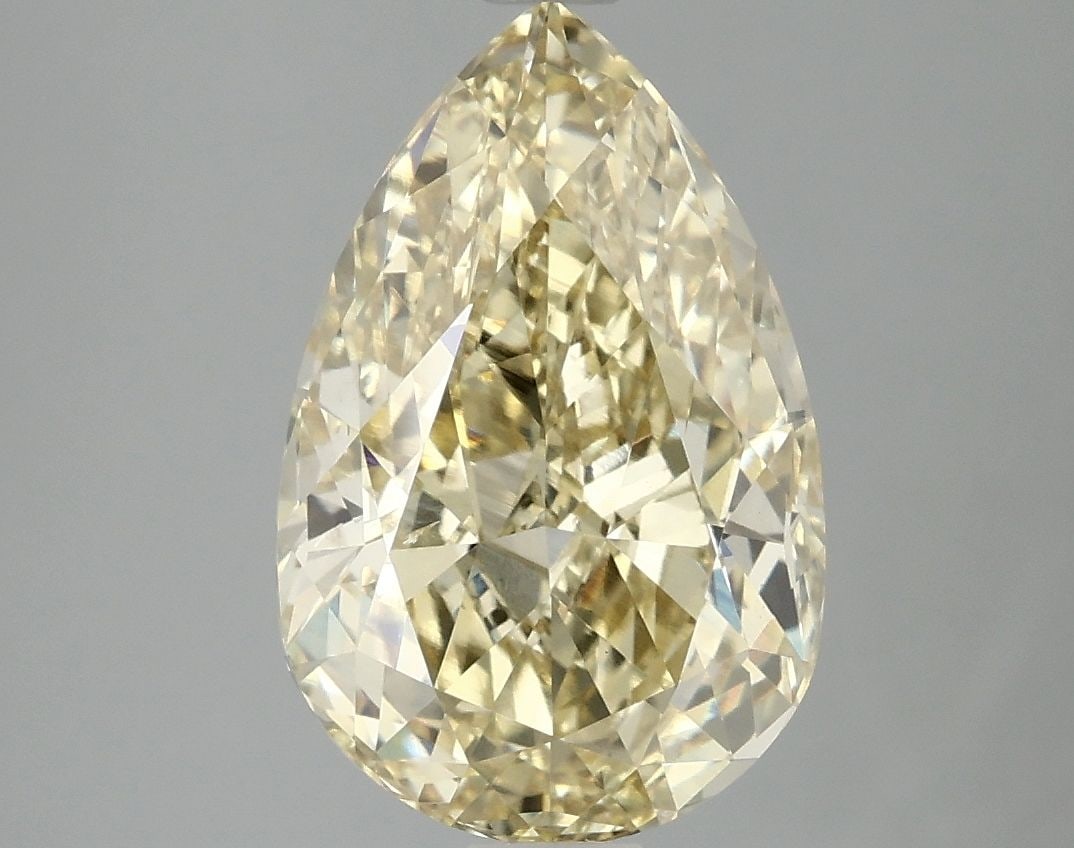 Loose Diamond - PEAR 4.0ct Fancy Intense Yellow SI1: Loose Diamond - PEAR 4.0ct Fancy Intense Yellow SI1 Source: This is a real non-mined Diamond that has been grown in a lab Shape: PEAR Carats: 4.0 Color: Fancy Intense Yellow Certification: IGI Video: