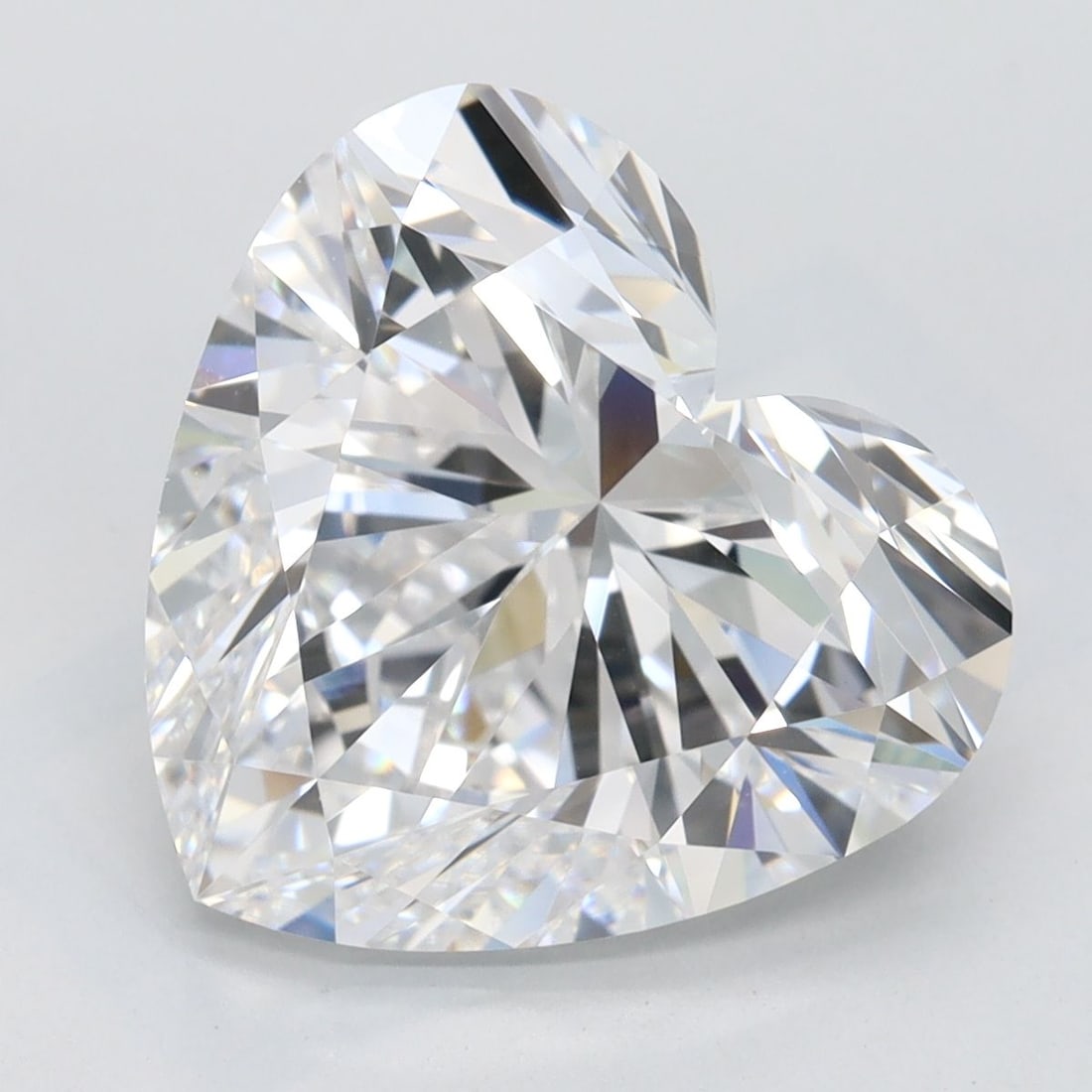Loose Diamond - HEART 5.15ct D IF: Loose Diamond - HEART 5.15ct D IF Source: This is a real non-mined Diamond that has been grown in a lab Shape: HEART Carats: 5.15 Color: D Clarity: IF Certification: GIA Video: