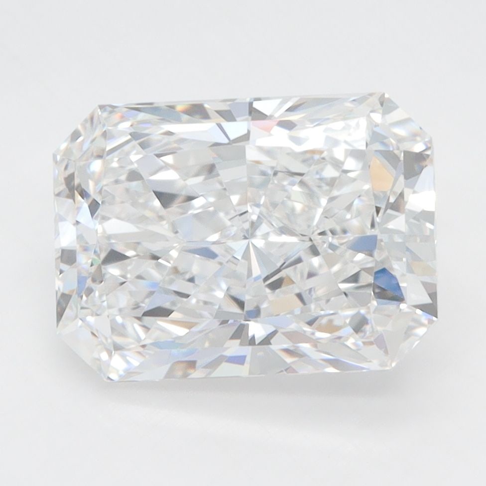 Loose Diamond - RADIANT 3.6ct D VVS1: Loose Diamond - RADIANT 3.6ct D VVS1 Source: This is a real non-mined Diamond that has been grown in a lab Shape: RADIANT Carats: 3.6 Color: D Clarity: VVS1 Certification: GIA Video: