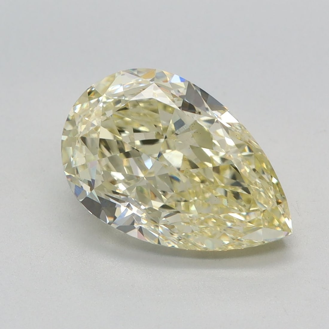 Loose Diamond - PEAR 2.59ct Fancy Yellow VS1: Loose Diamond - PEAR 2.59ct Fancy Yellow VS1 Source: This is a real non-mined Diamond that has been grown in a lab Shape: PEAR Carats: 2.59 Color: Fancy Yellow Certification: IGI Video: