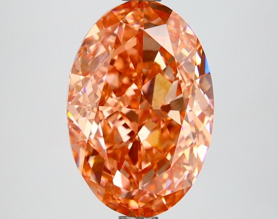 Loose Diamond - OVAL 3.72ct Fancy Vivid Pink VS1: Loose Diamond - OVAL 3.72ct Fancy Vivid Pink VS1 Source: This is a real non-mined Diamond that has been grown in a lab Shape: OVAL Carats: 3.72 Color: Fancy Vivid Pink Certification: IGI Video: