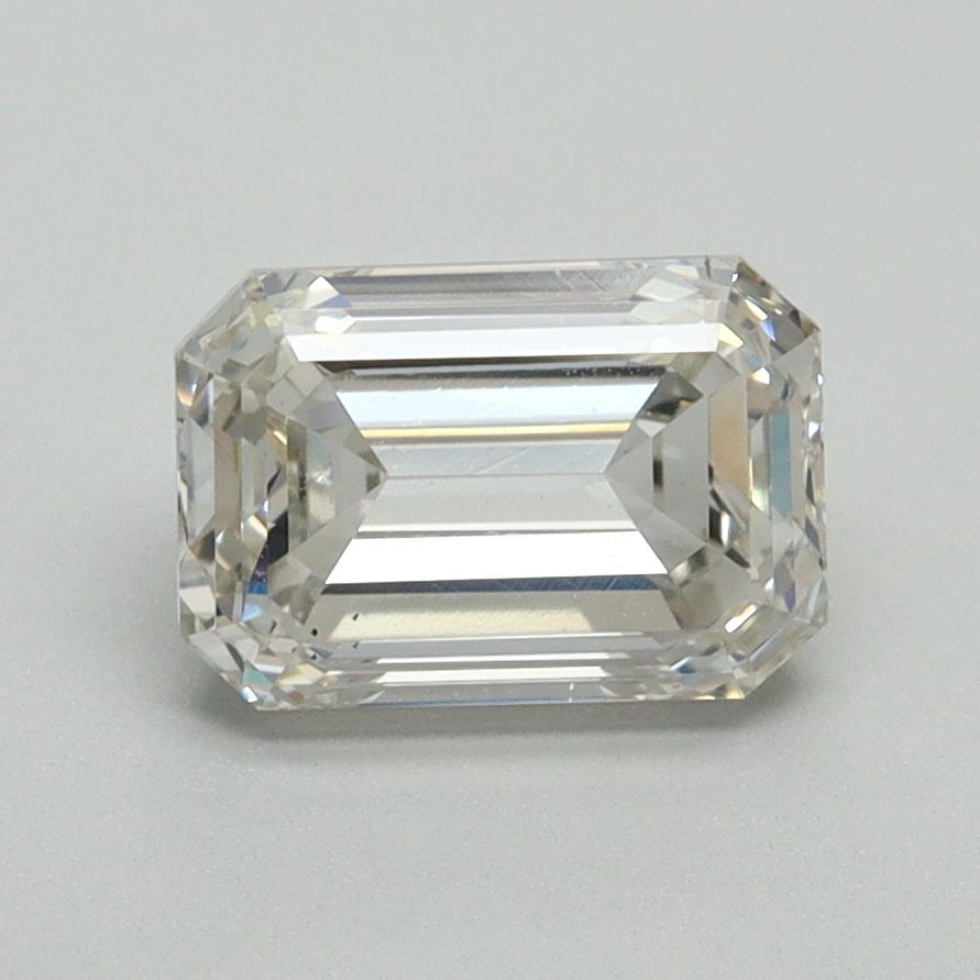 Loose Diamond - EMERALD 1.65ct G VS2: Loose Diamond - EMERALD 1.65ct G VS2 Source: This is a real non-mined Diamond that has been grown in a lab Shape: EMERALD Carats: 1.65 Color: G Clarity: VS2 Certification: NONE Video: Video Link The