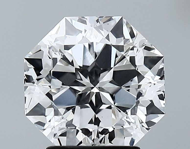 Loose Diamond - OCTAGONAL 2.75ct E VS2: Loose Diamond - OCTAGONAL 2.75ct E VS2 Source: This is a real non-mined Diamond that has been grown in a lab Shape: OCTAGONAL Carats: 2.75 Color: E Clarity: VS2 Certification: GIA Video: